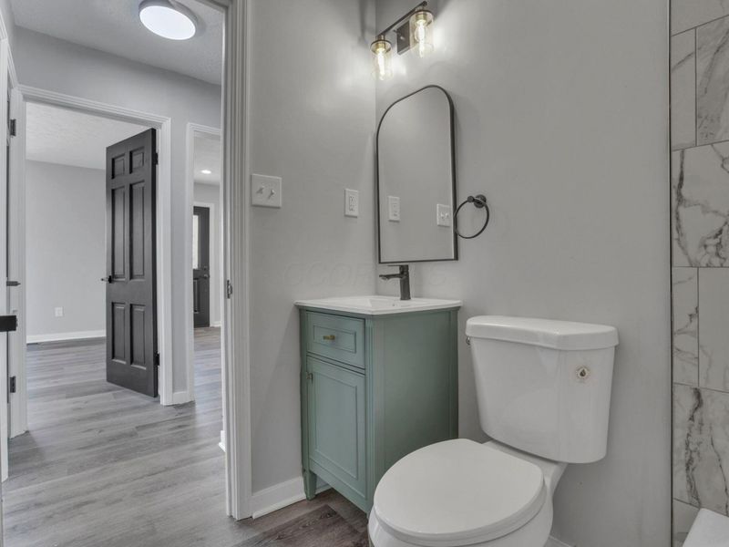 4596 Glenmawr Avenue , Columbus, OH 43224 Photo 24