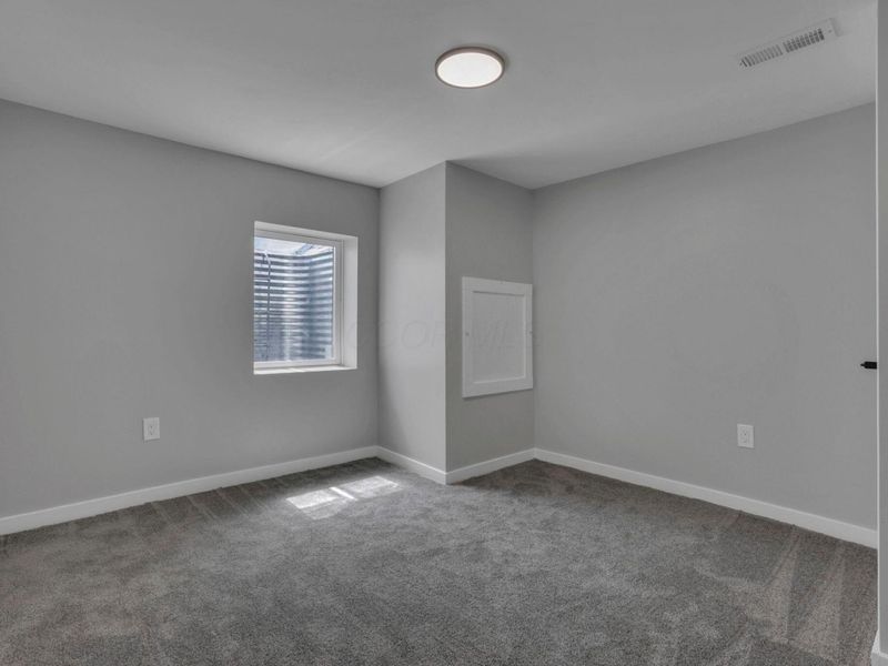 4596 Glenmawr Avenue , Columbus, OH 43224 Photo 30