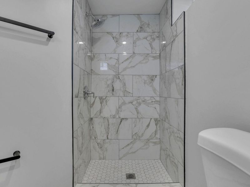 4596 Glenmawr Avenue , Columbus, OH 43224 Photo 34