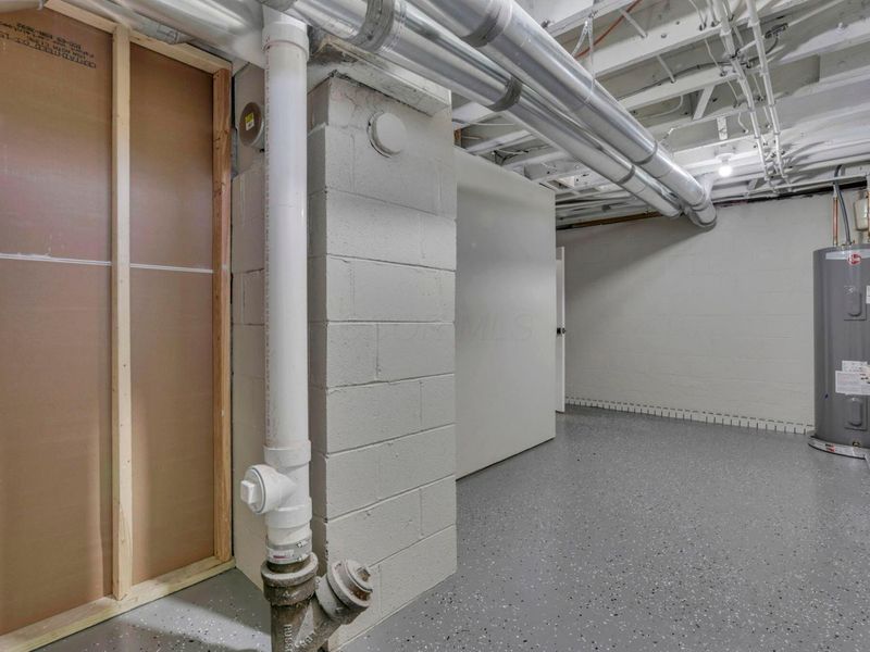 4596 Glenmawr Avenue , Columbus, OH 43224 Photo 35