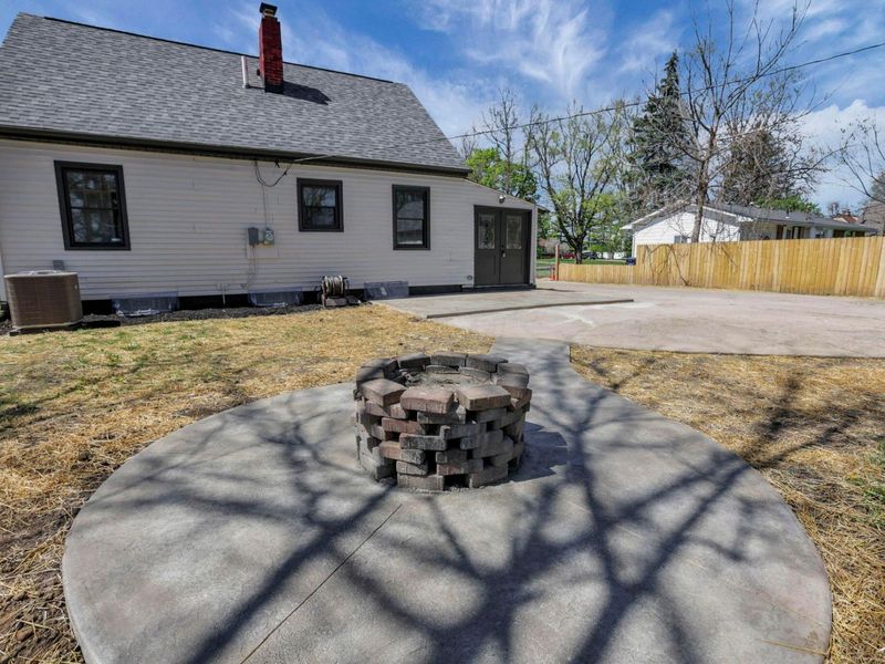 4596 Glenmawr Avenue , Columbus, OH 43224 Photo 38