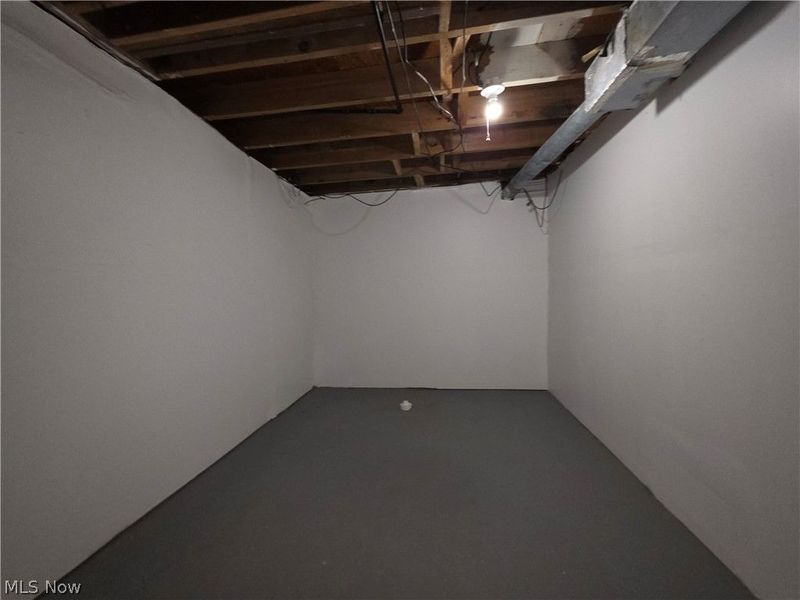 4915 Kresge Drive , Columbus, OH 43232 Photo 12