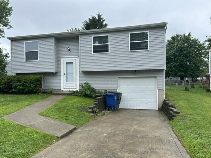 6841 Metuchen Place, Reynoldsburg, OH 43068 Photo 1