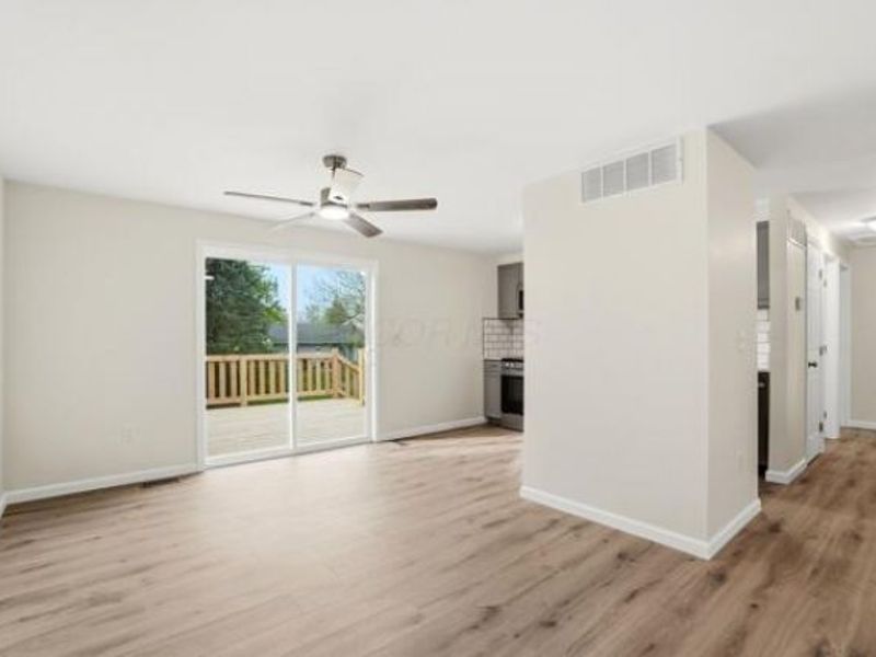 6841 Metuchen Place, Reynoldsburg, OH 43068 Photo 10