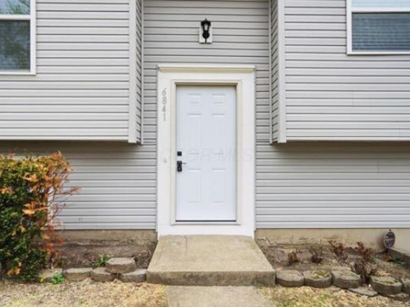 6841 Metuchen Place, Reynoldsburg, OH 43068 Photo 2