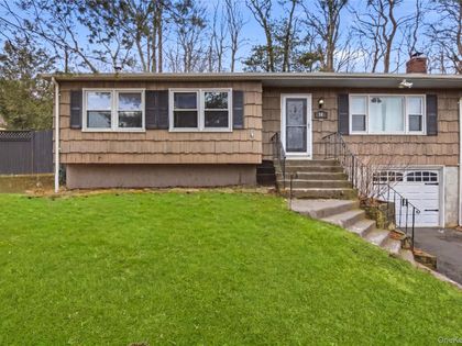 14 Narcissus Road Rocky Point, NY 11778