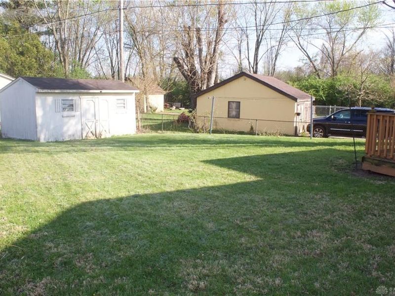 1930 Brandt Pike, Dayton, OH 45404 Photo 8