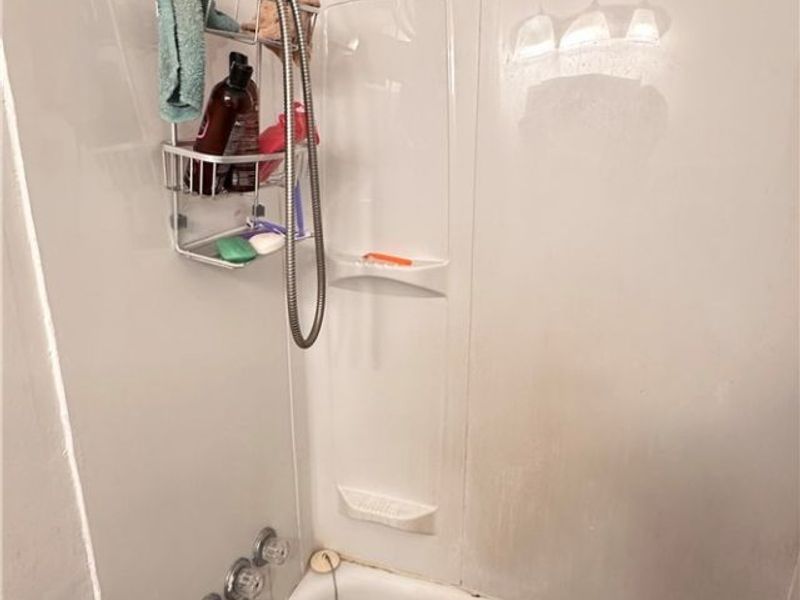 19513 Beverly Avenue , Maple Heights, OH 44137 Photo 19