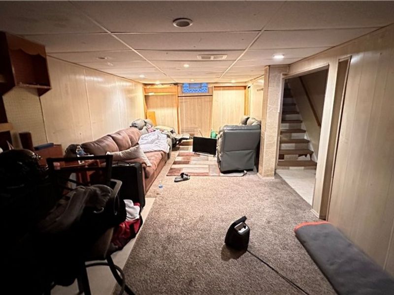 19513 Beverly Avenue , Maple Heights, OH 44137 Photo 24