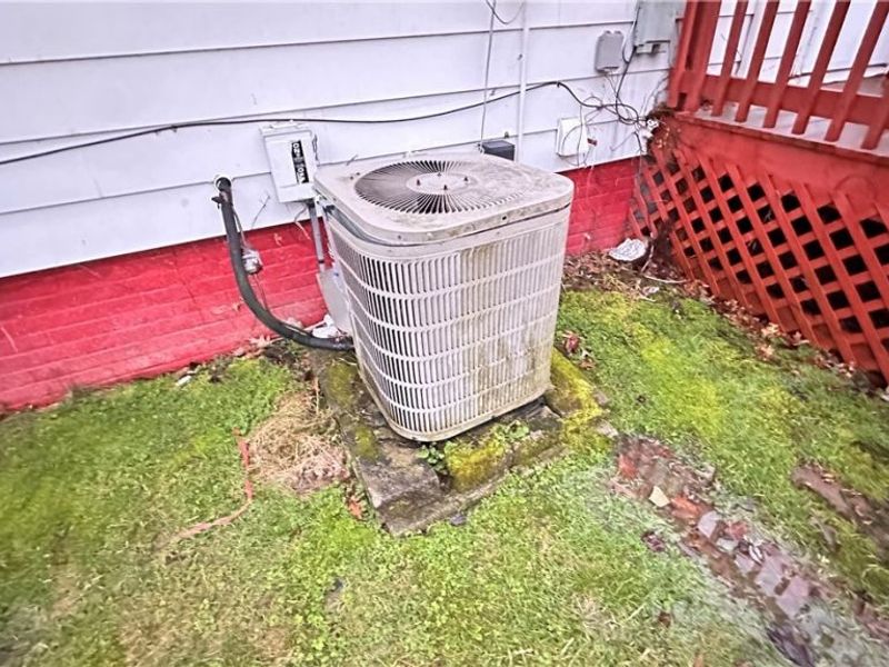 19513 Beverly Avenue , Maple Heights, OH 44137 Photo 31