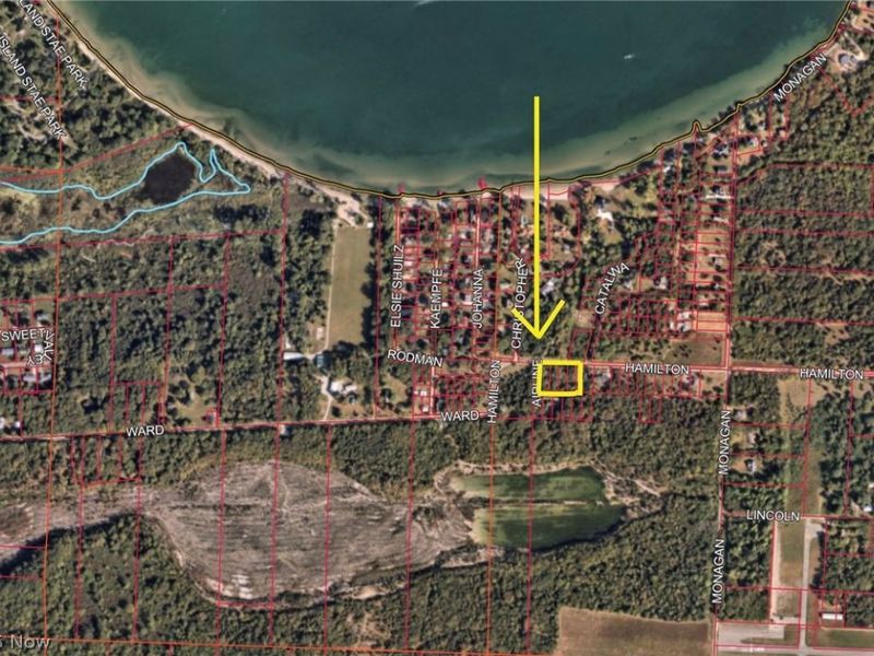 15 Hamilton , Kelleys Island, OH 43438 Photo 1