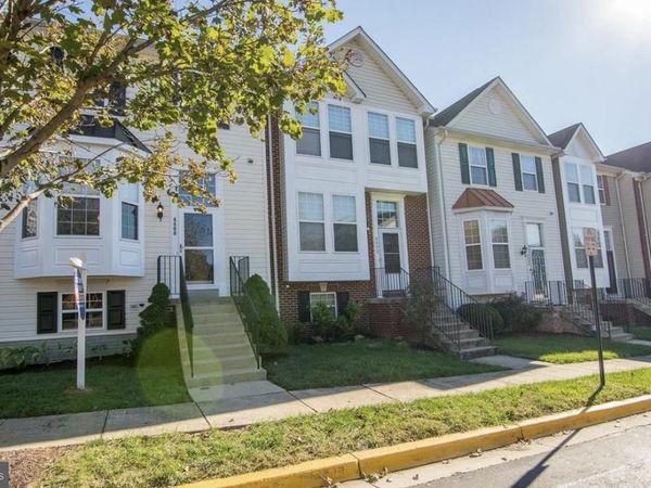 8800 COMMUNITY SQUARE LANE, UPPER MARLBORO, MD 20772