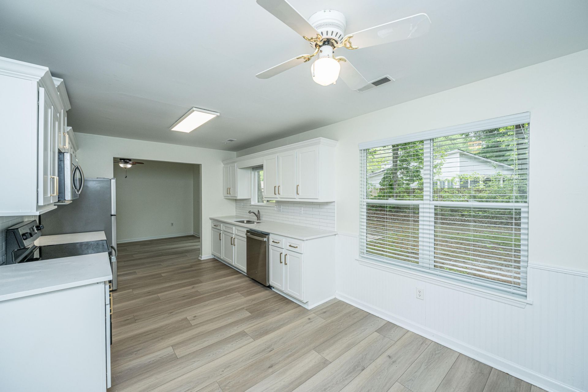 12 Inverary Court Photo 10