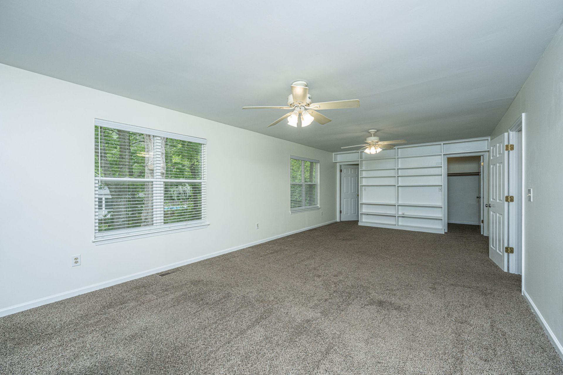 12 Inverary Court Photo 18