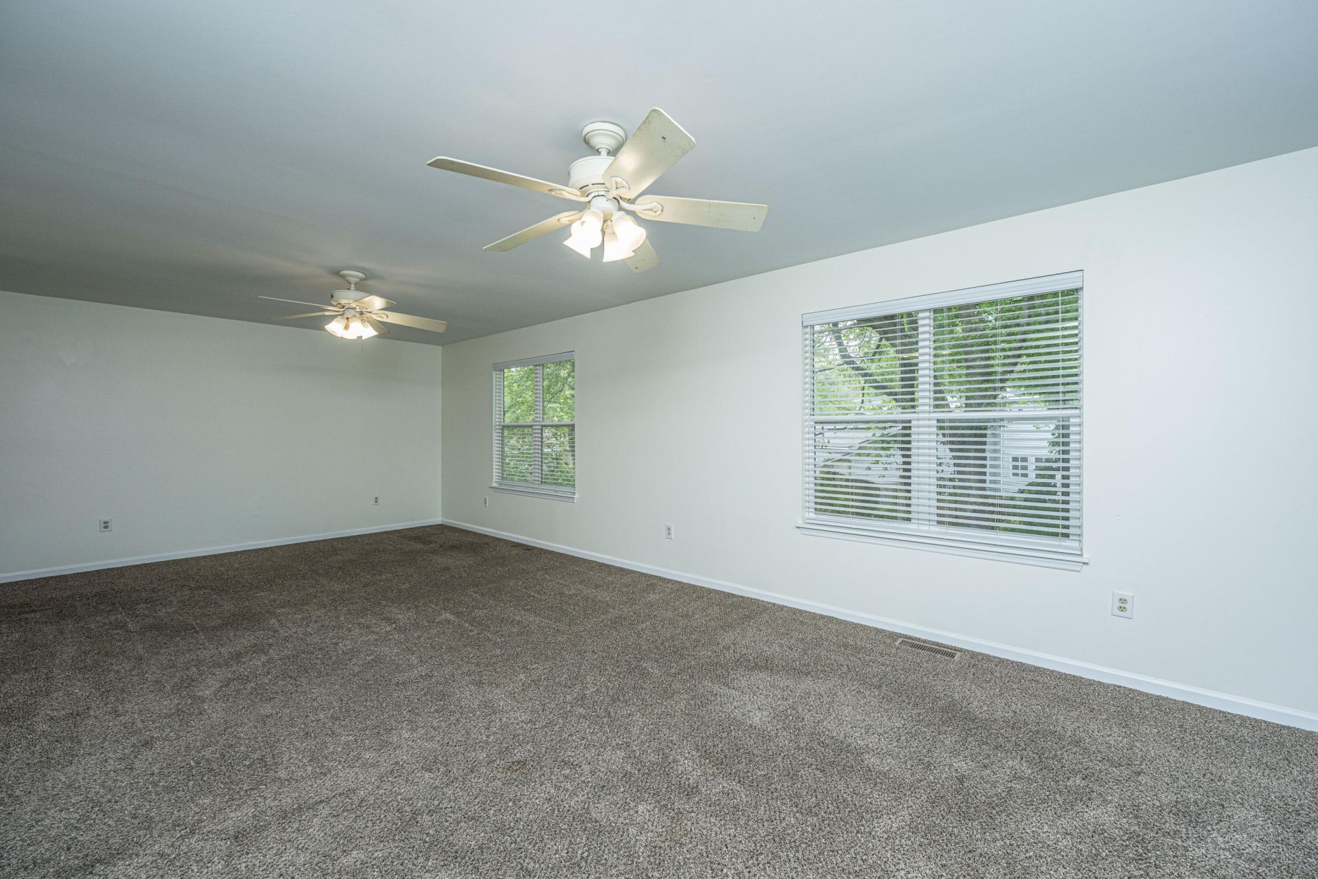 12 Inverary Court Photo 20