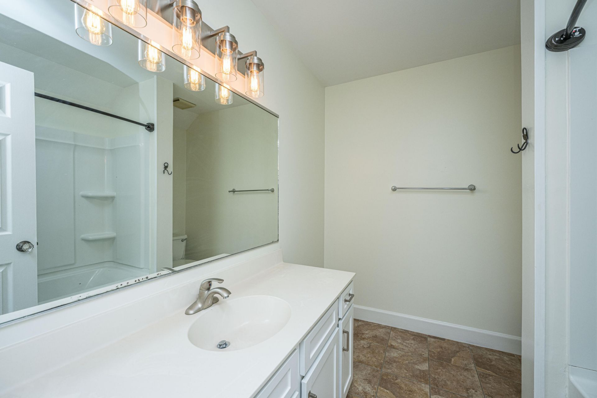 12 Inverary Court Photo 22