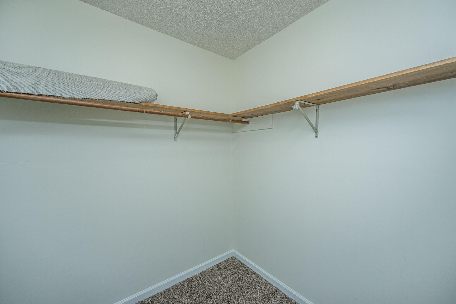 12 Inverary Court Photo 23