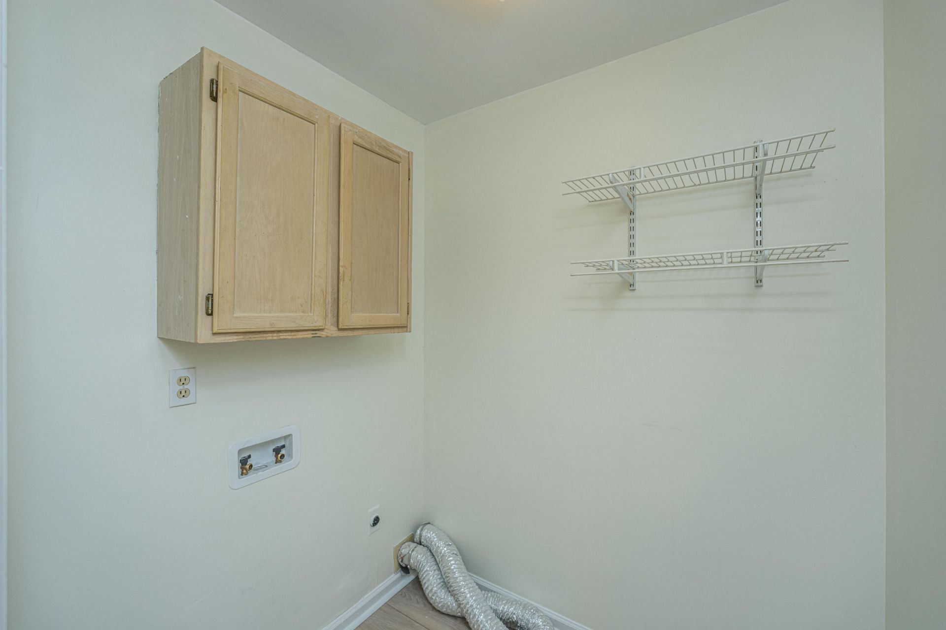 12 Inverary Court Photo 27