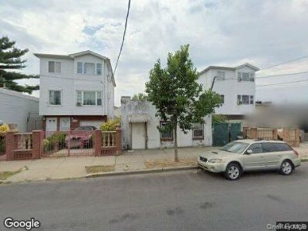 1000 Crescent Street , Brooklyn, NY 11208