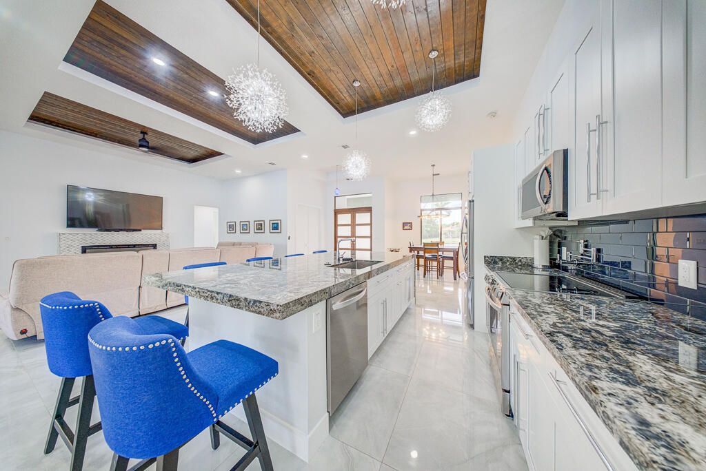 11165 Tangerine Boulevard, West Palm Beach, FL 33412 Photo