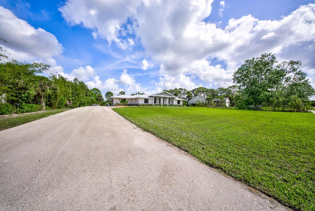 11165 Tangerine Boulevard, West Palm Beach, FL 33412 Photo