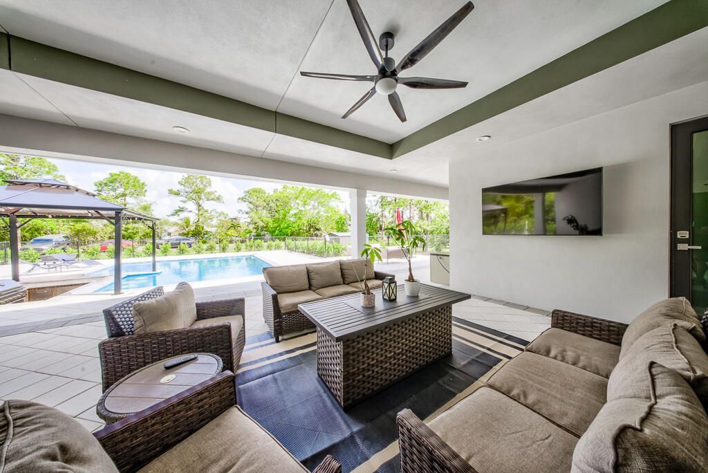 11165 Tangerine Boulevard, West Palm Beach, FL 33412 Photo