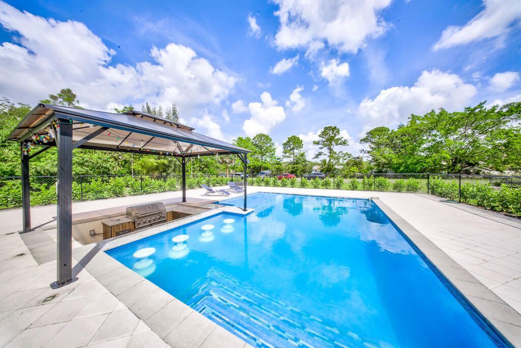 11165 Tangerine Boulevard, West Palm Beach, FL 33412 Photo