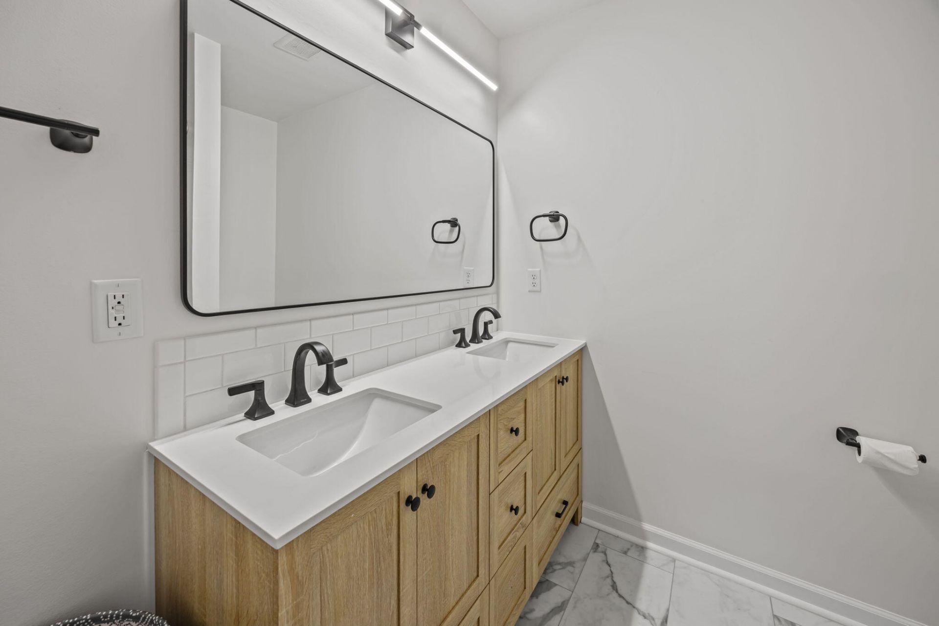 9102 Parlor Drive Photo 29