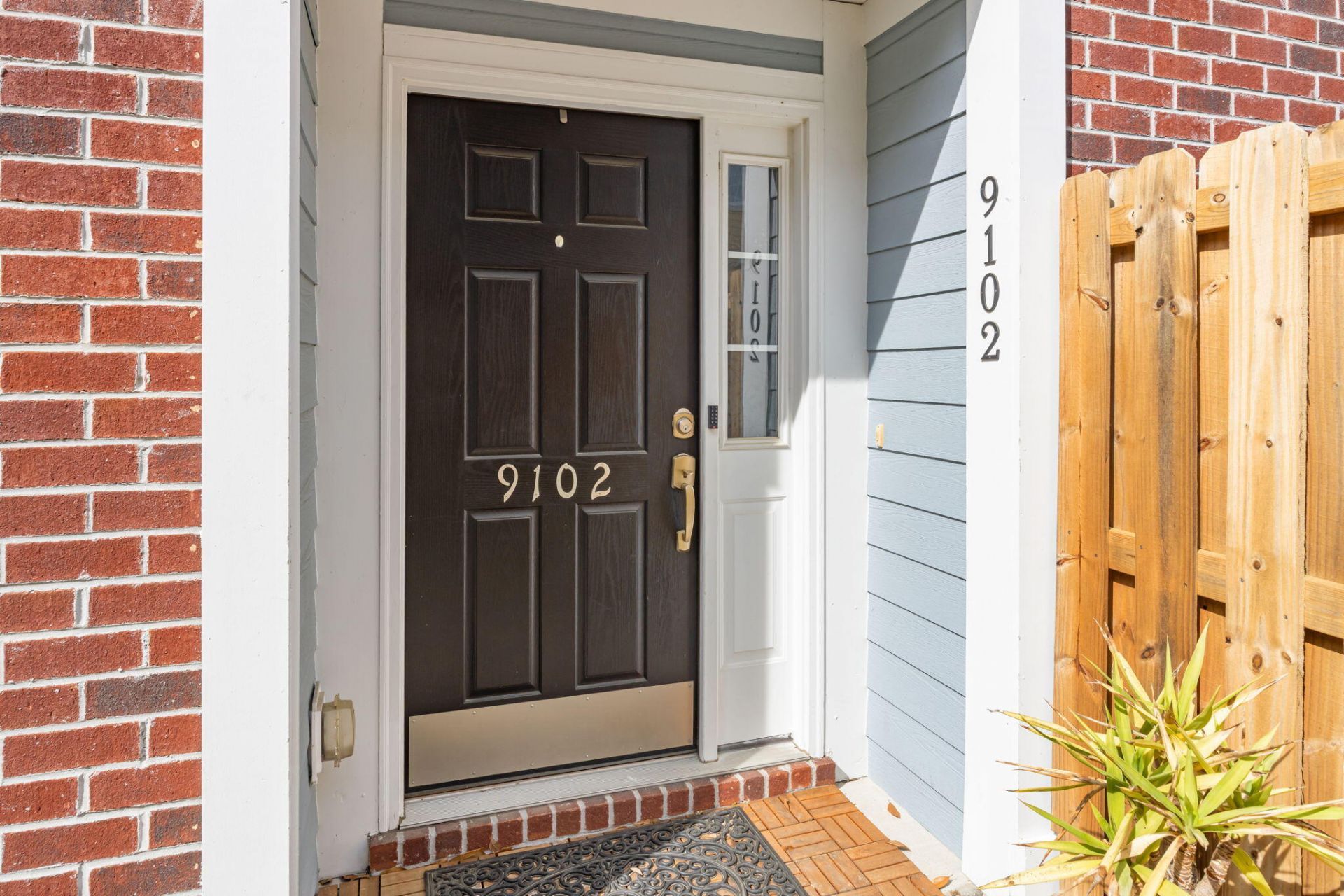 9102 Parlor Drive Photo 4