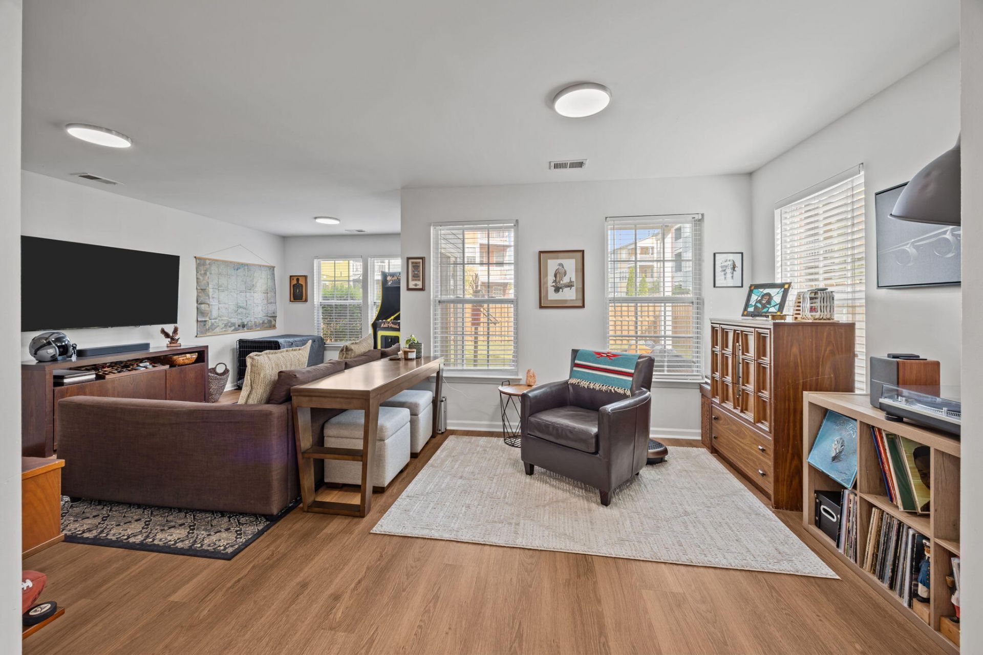 9102 Parlor Drive Photo 4