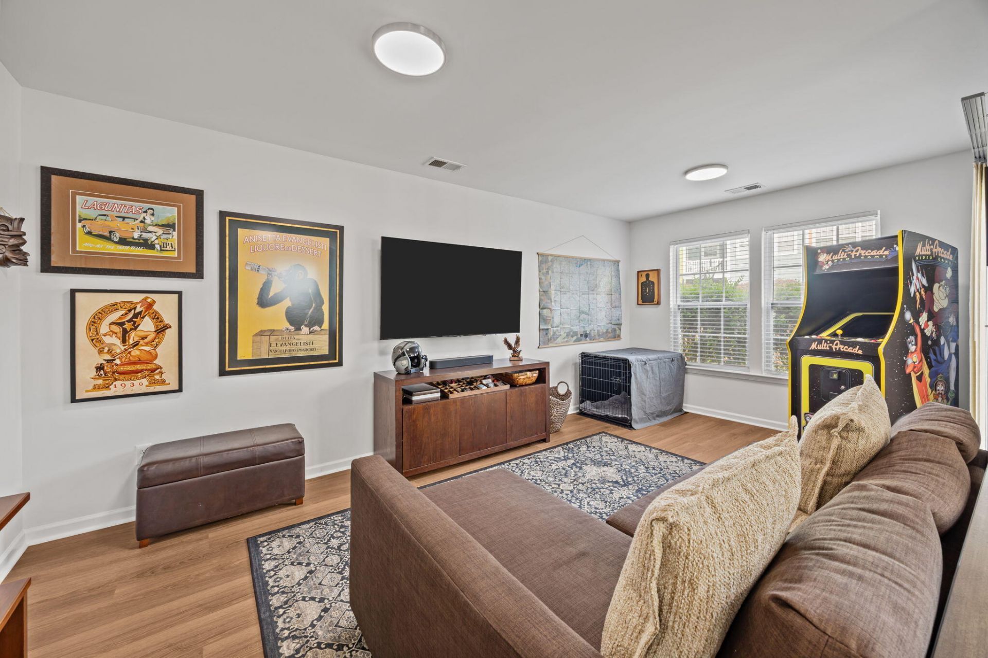 9102 Parlor Drive Photo 6