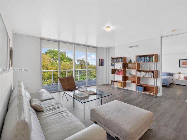 720 NE 62nd St, Unit 404, Miami, FL 33138