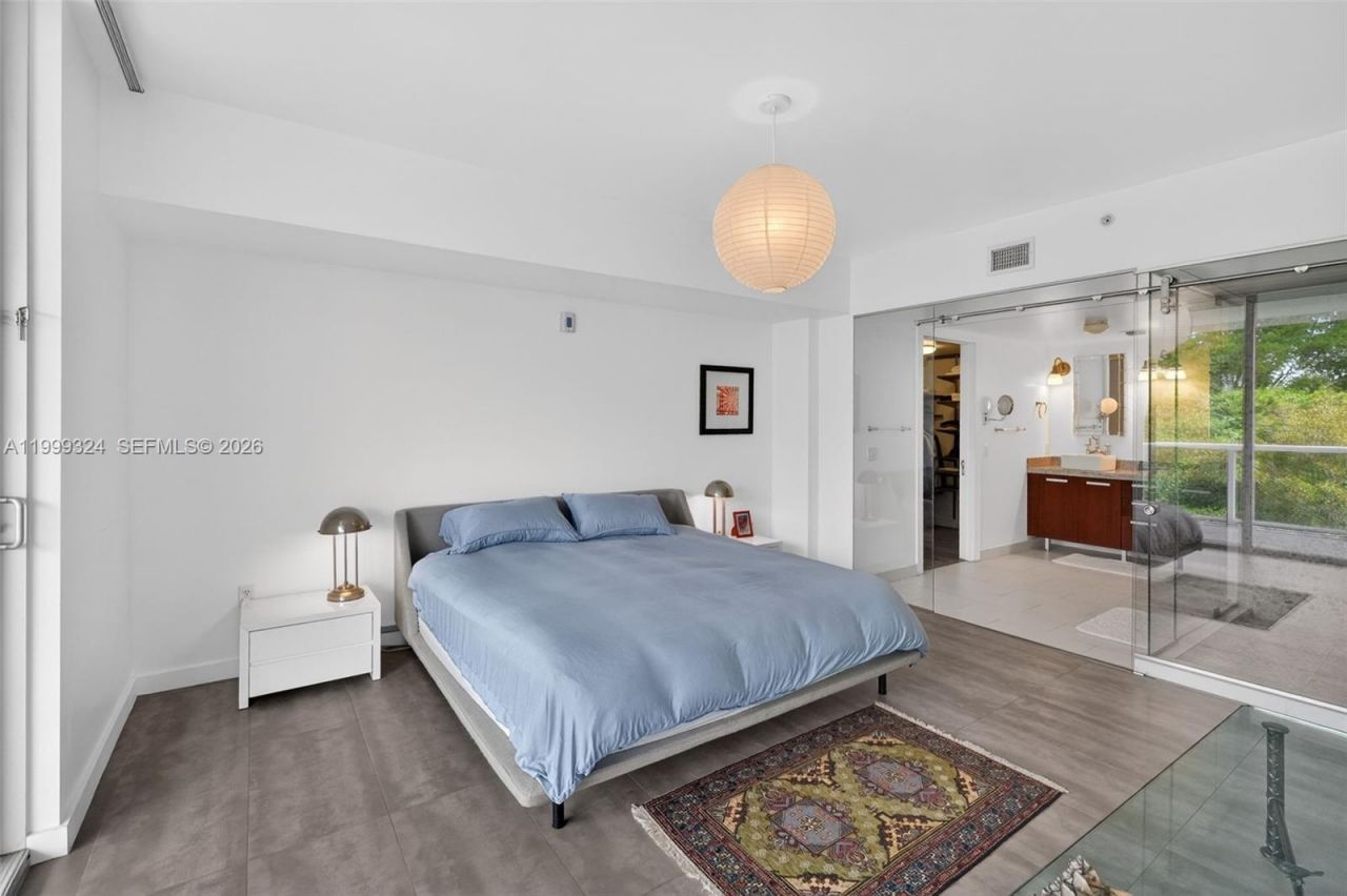 720 NE 62nd St, Unit 404, Miami, FL 33138 Photo