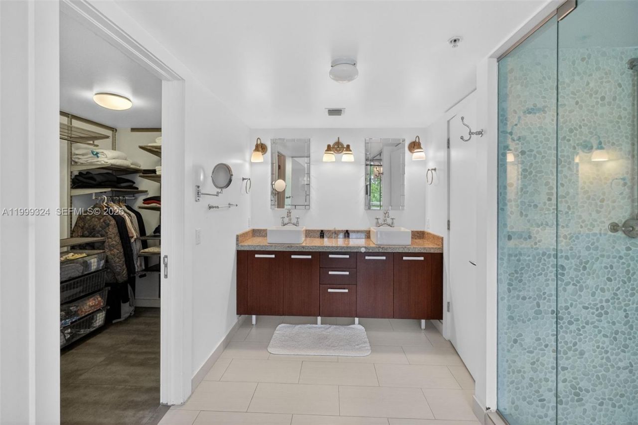 720 NE 62nd St, Unit 404, Miami, FL 33138 Photo