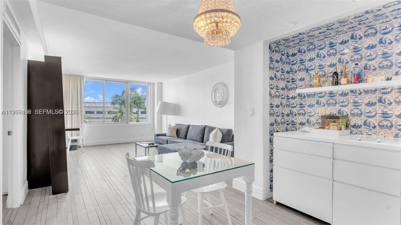 1100 West Ave, Unit 409, Miami Beach, FL 33139 Photo