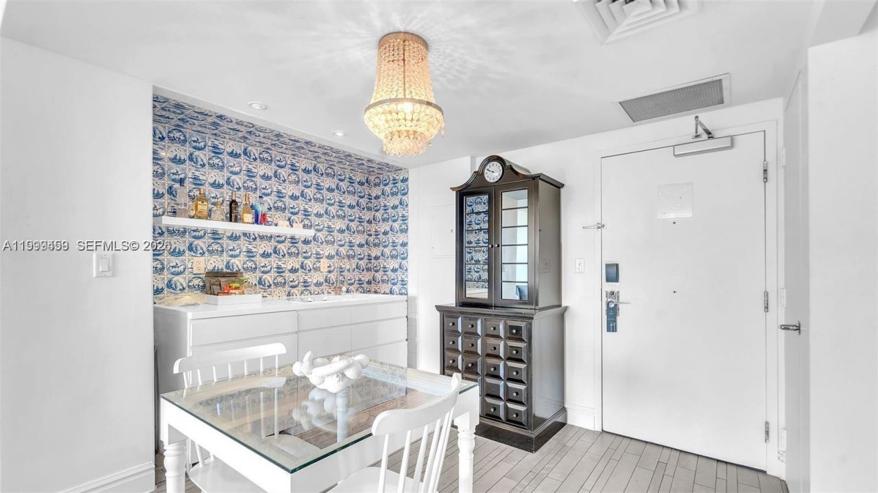 1100 West Ave, Unit 409, Miami Beach, FL 33139 Photo