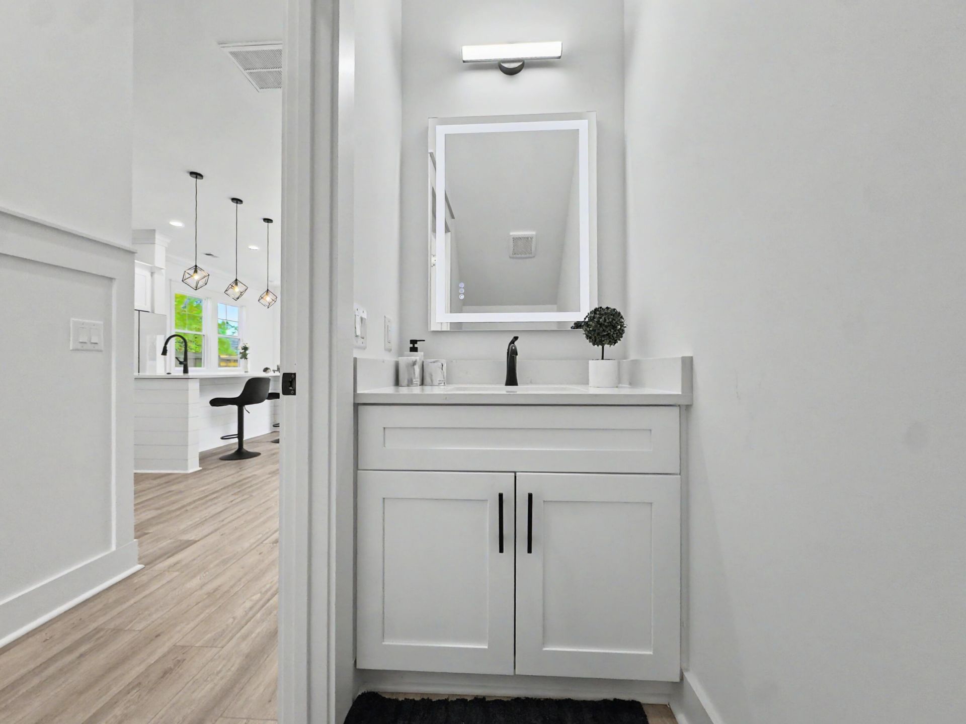 1985 Delaware Avenue Photo 12