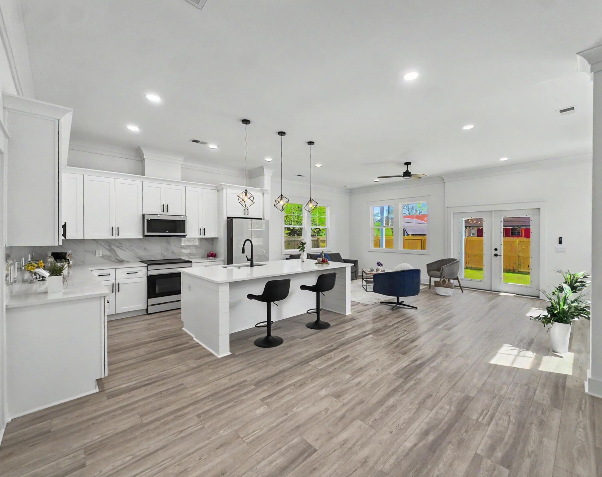 1985 Delaware Avenue Photo 8