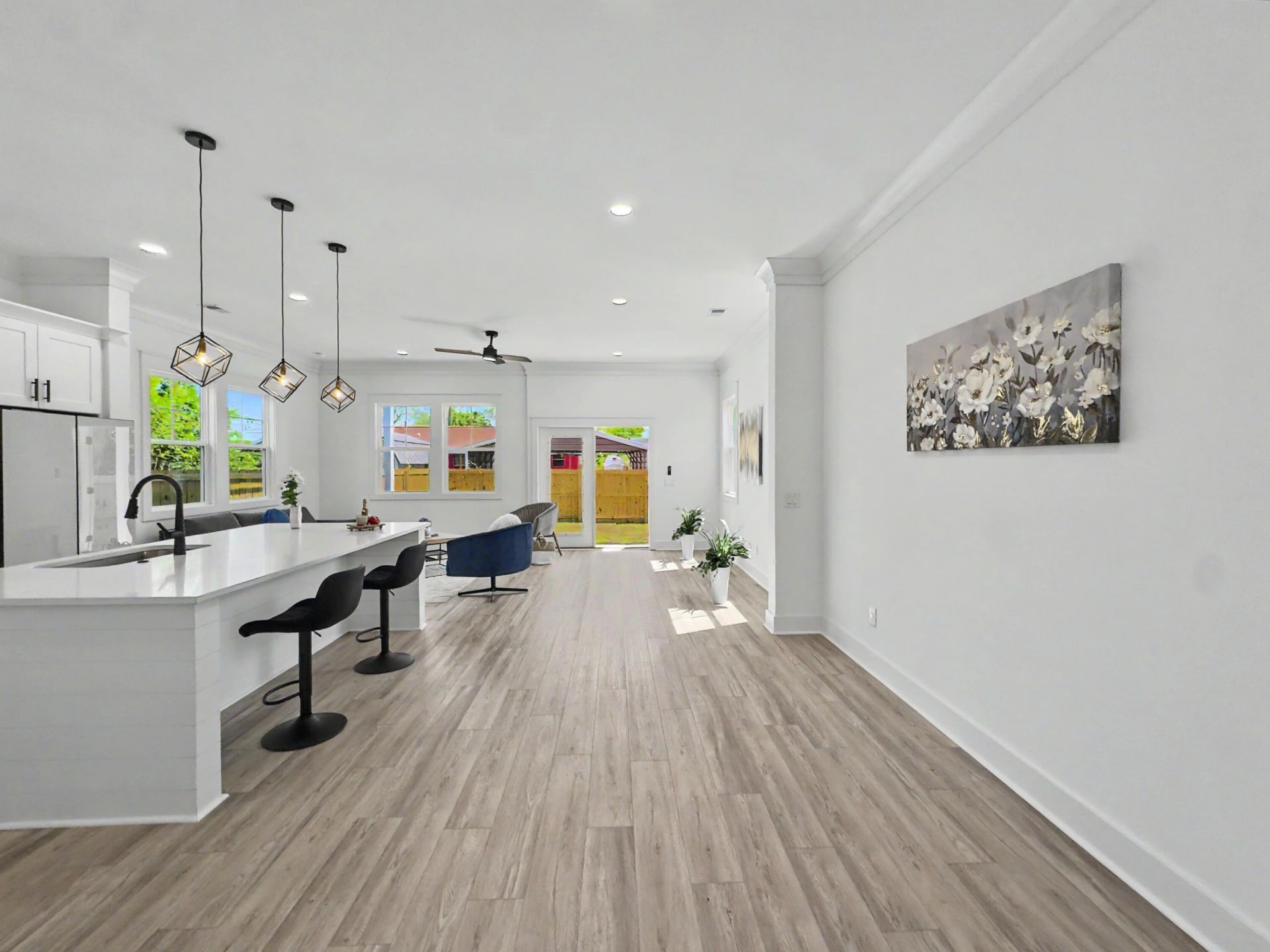 1985 Delaware Avenue Photo 9