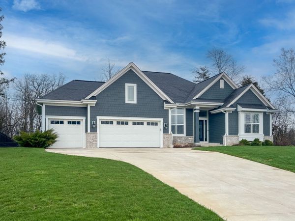 2921 Seven Oaks Court, Kansasville, WI 53139