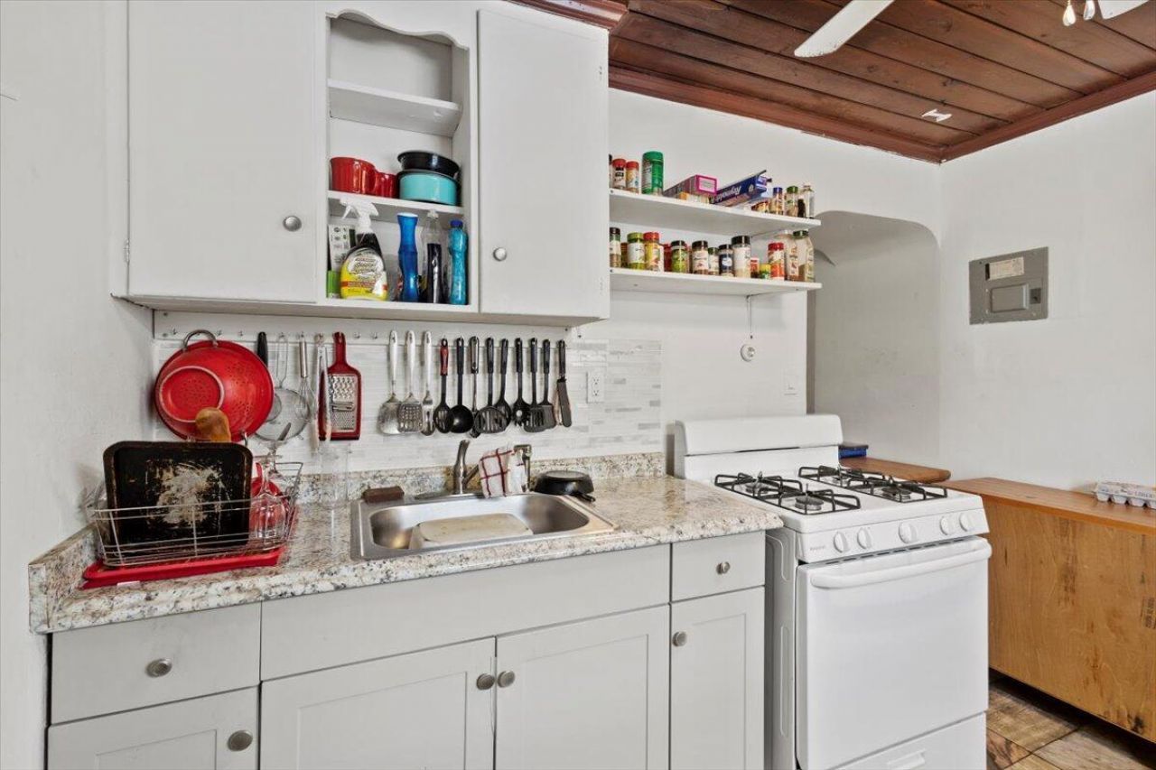 1504 N Sapodilla Avenue N, West Palm Beach, FL 33401 Photo