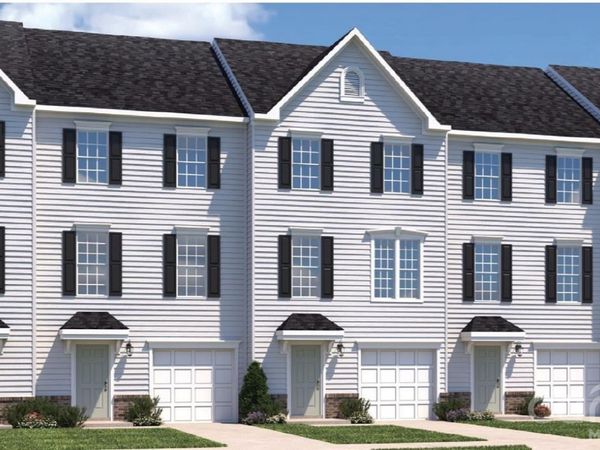 2517 Barnwood Way , Charlotte, NC 28216