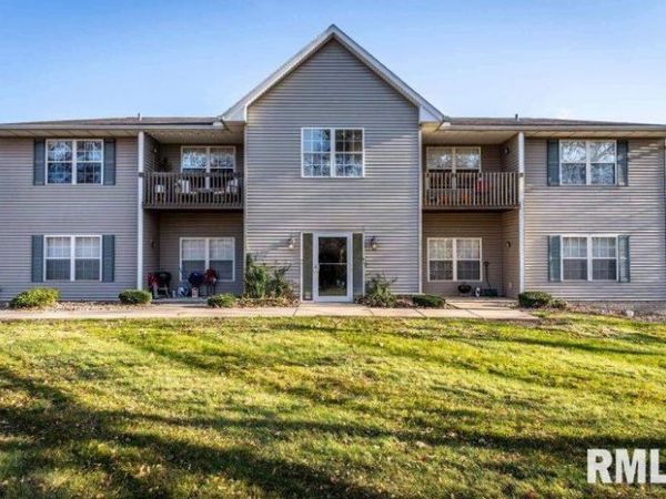 1327 W COVINGTON Court, Peoria, IL 61614