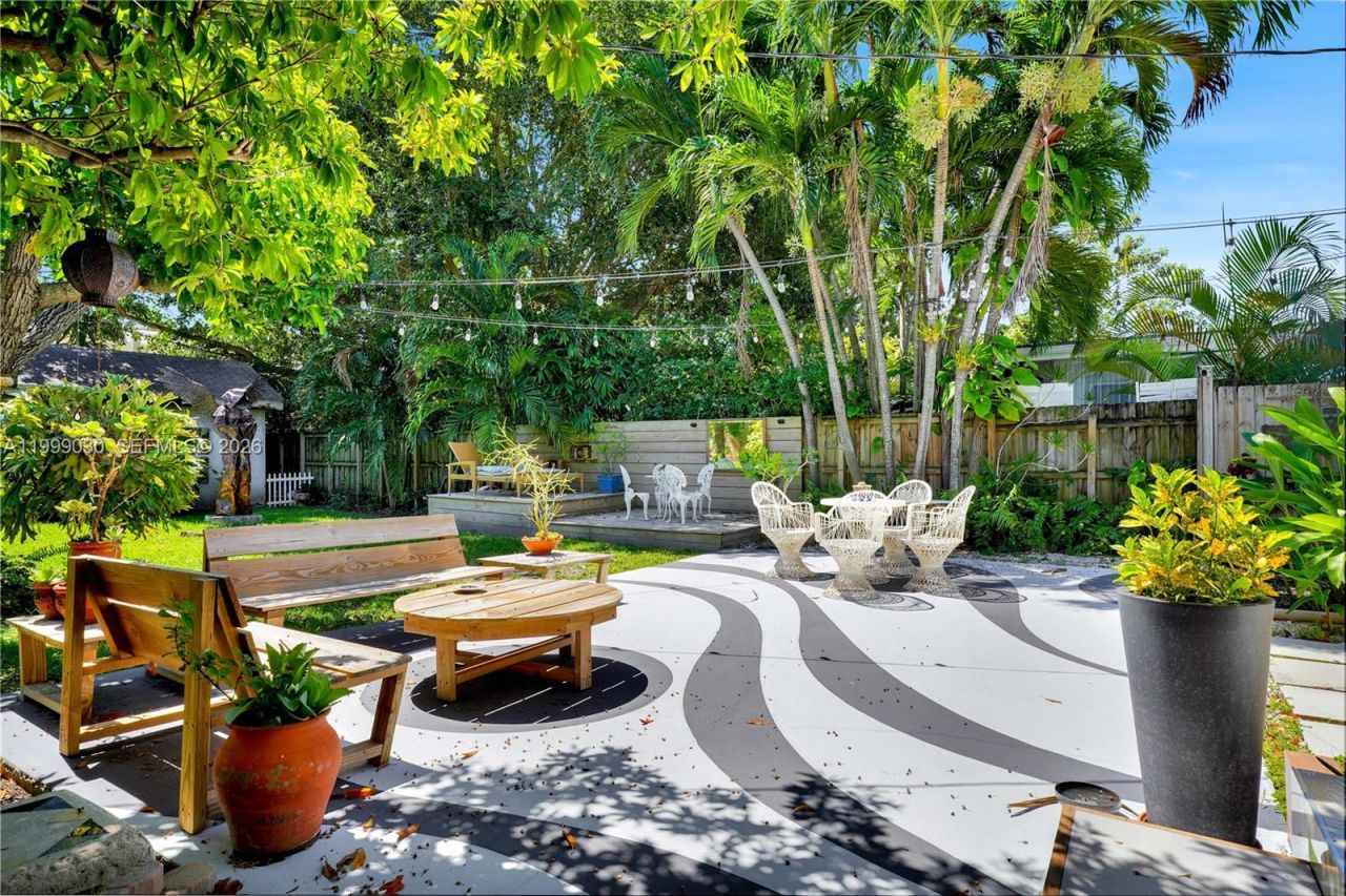 2615 SW 34th Ct, Miami, FL 33133 Photo