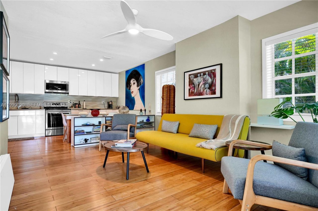 2615 SW 34th Ct, Miami, FL 33133 Photo