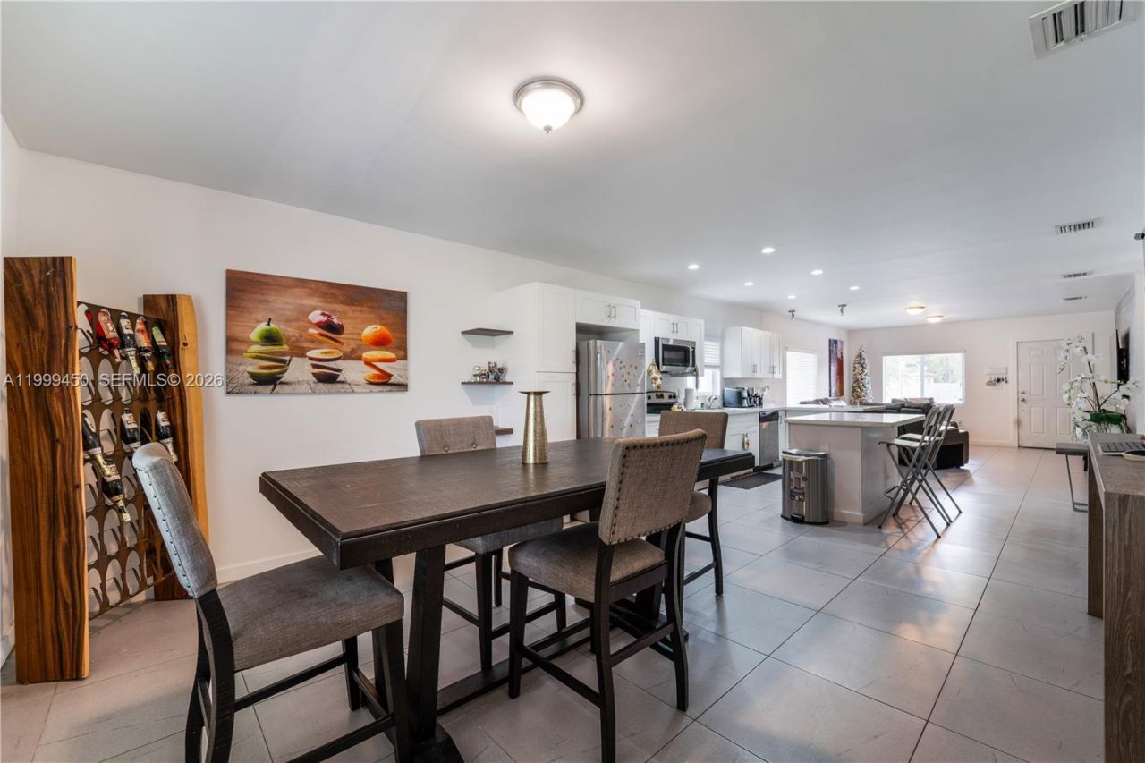 2346 NW 81st Ter, Miami, FL 33147 Photo