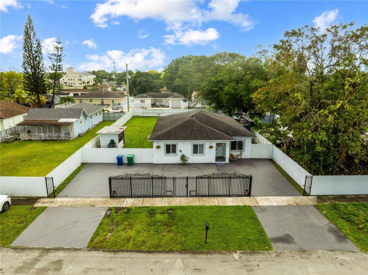 2346 NW 81st Ter, Miami, FL 33147 Photo