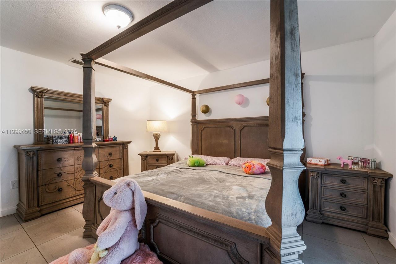 2346 NW 81st Ter, Miami, FL 33147 Photo