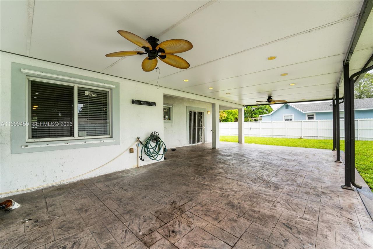 2346 NW 81st Ter, Miami, FL 33147 Photo