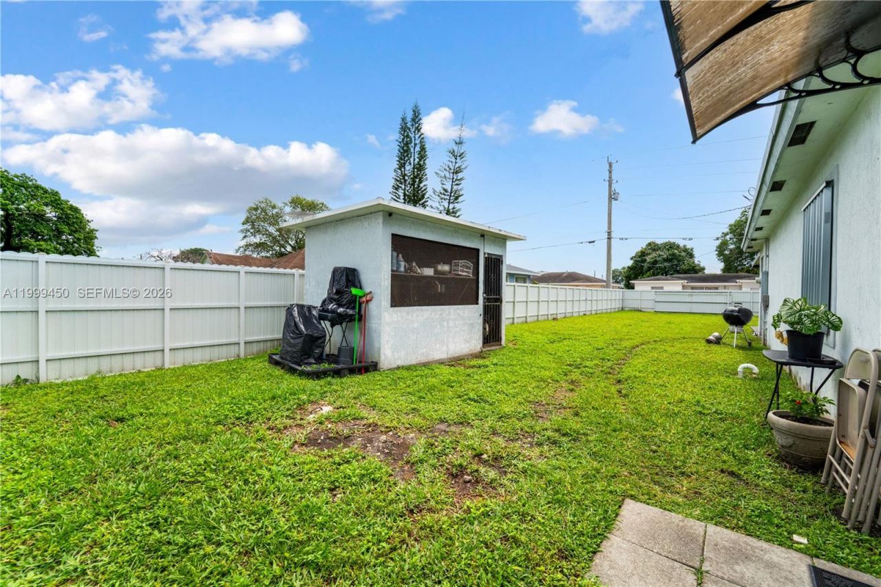 2346 NW 81st Ter, Miami, FL 33147 Photo